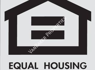465 Grace Ave APT 1, Akron, OH 44320