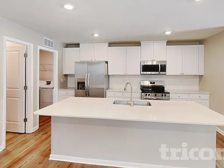 2503 Trollinger Dr — Photo 6