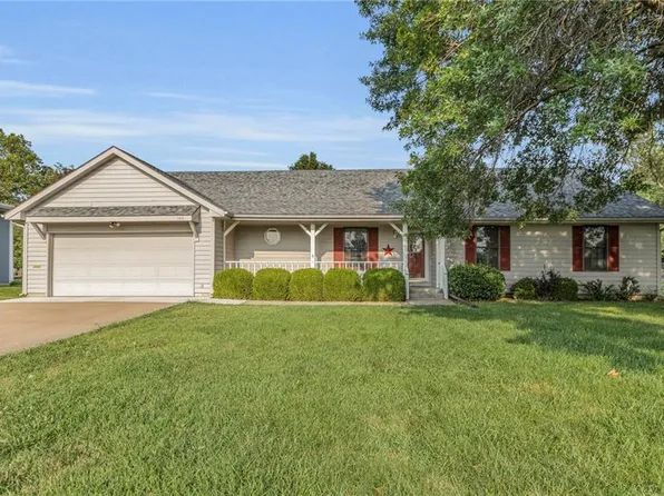 1441 S Ash St, Ottawa, KS 66067