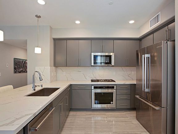 5th image of 2986 Lina St #7