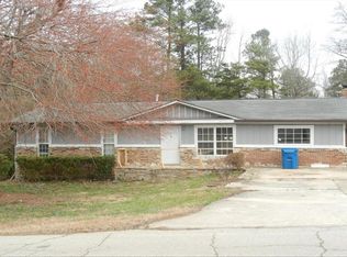 2454 Lakeview Ln, Lithia Springs, GA 30122