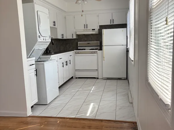 79 Golden Hill St #79A, Milford, CT 06460