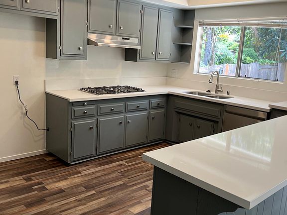 3rd image of 279 Camino Del Sol