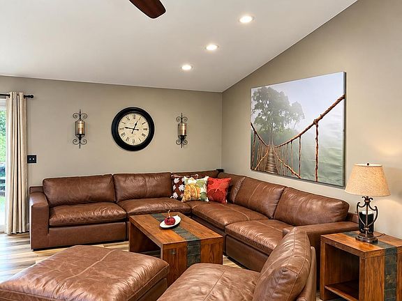 4th image of 3519 Hannaman Rd