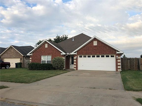 2nd image of 6104 S 39th Pl
