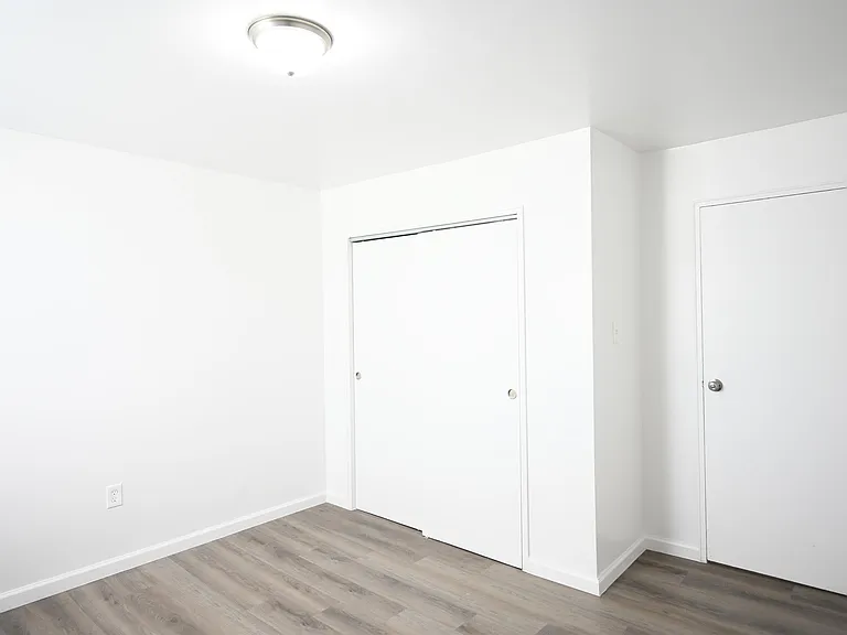 140 Washington St — Photo 11