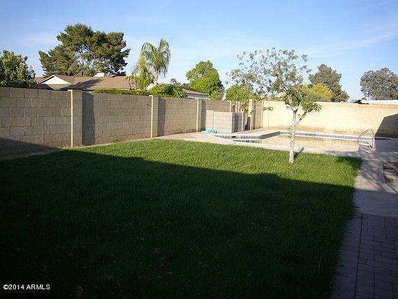 3rd image of 8602 E Clarendon Ave