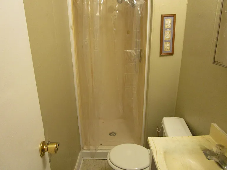 607 W Wilson St #2 — Photo 7