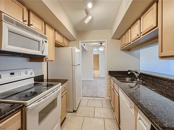 5th image of 683 Oakmont Ave Unit 3510