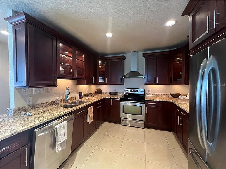 3220 Southshore Dr #22C — Photo 8
