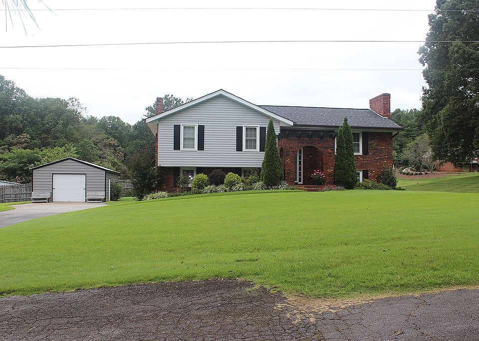1st image of 157 Beaumont Balsam St