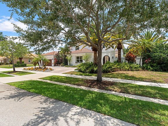 3rd image of 15553 SW 16 Street