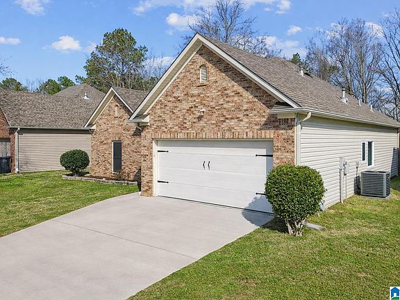 2nd image of 875 Meriweather Dr