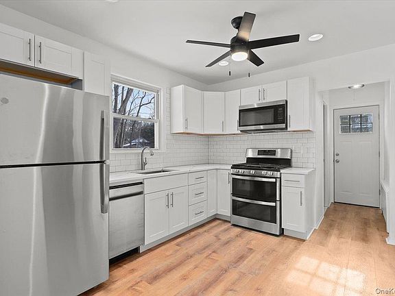 2nd image of 300 Waccabuc Rd Floor 2
