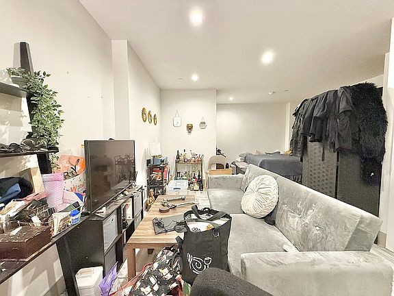 2nd image of 83 Starr St #1C