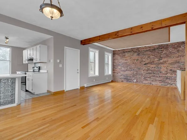 88 Florida St #3, Dorchester, MA 02124