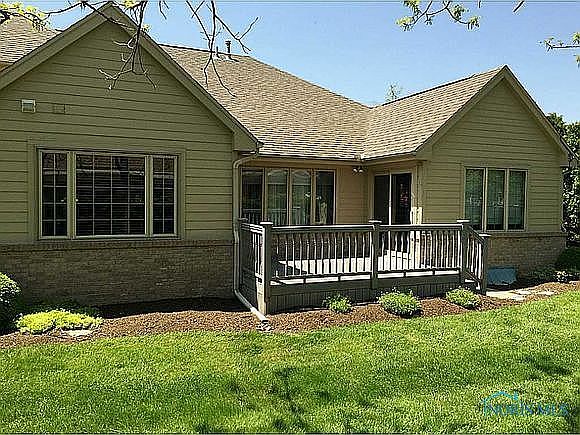 1st image of 236 Larchwood Dr