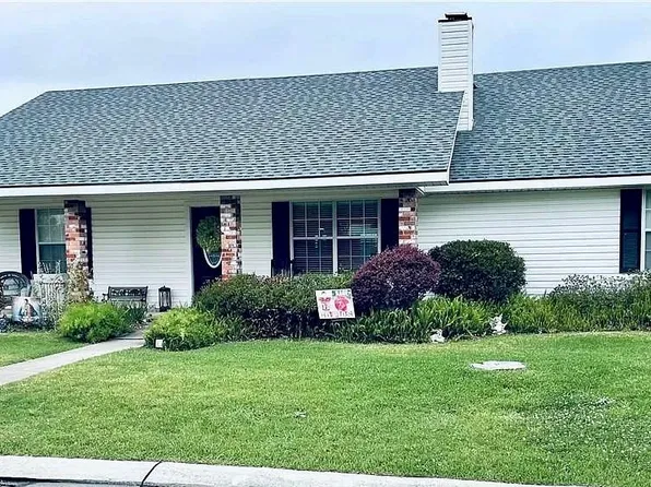 7 Mayflower St, Sulphur, LA 70663
