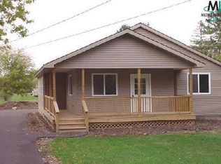 423 Marion Ave, Waterford, MI 48328