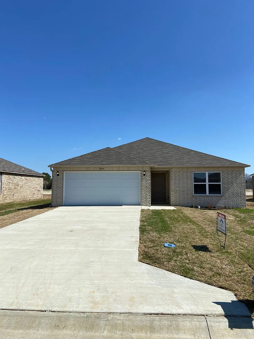 Fall in Love with Your Future Home! | Stunning 4-Bedroom, 2-Bath Home in Bridlewood Coming Soon! — Photo 3