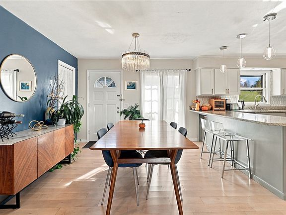 4th image of 11 Hudson Pl