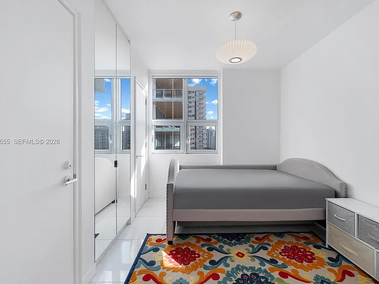 5801 Collins Ave #1200 — Photo 47