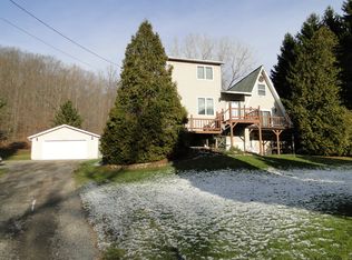 2869 Pleasant Valley Rd, Marcellus, NY 13108