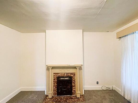 2nd image of 528 Lawson Ave #1