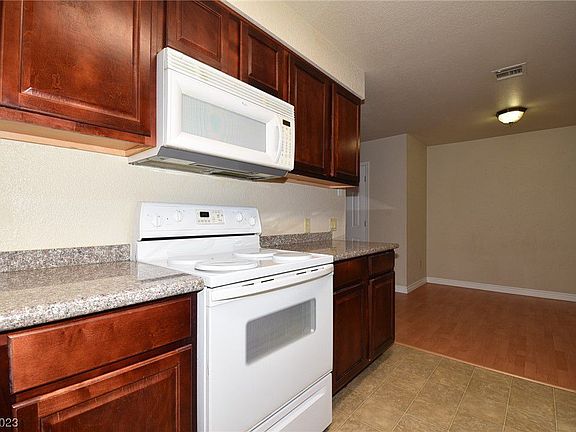 4th image of 2606 S Durango Dr APT 257