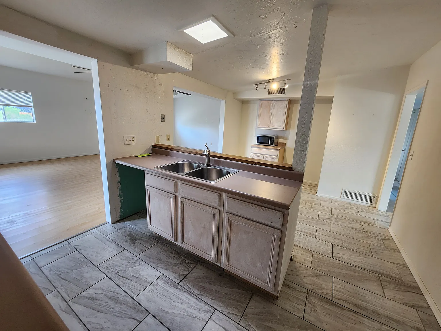 3 bed, 1533 sqft, $1,795 — Photo 4