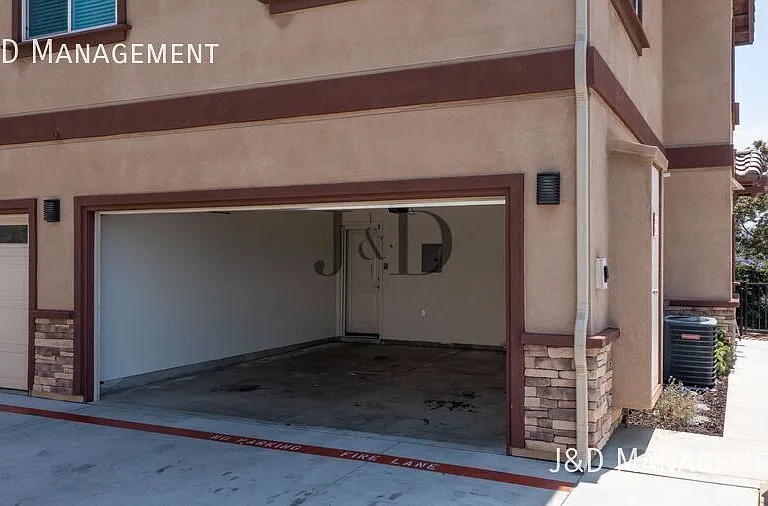 8137 Cascio Ct #102 — Photo 31
