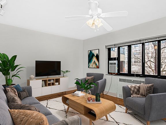 3rd image of 5060 N Marine Dr APT C3