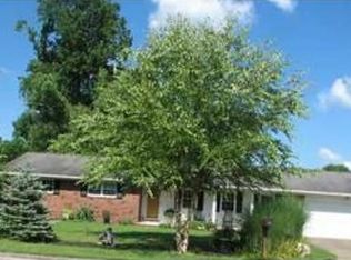 109 Shan Ln, Hurricane, WV 25526