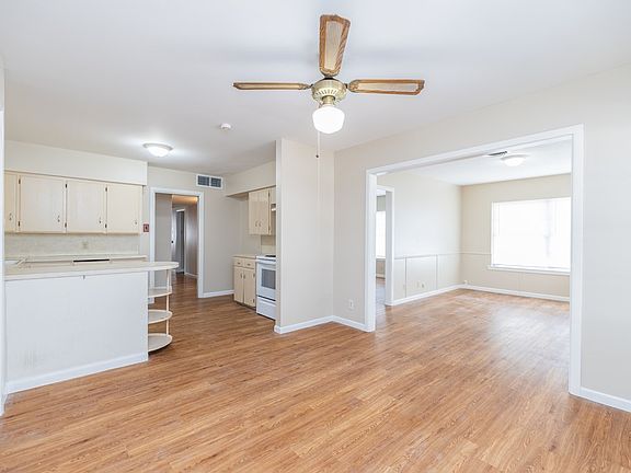 5th image of 1809 Dena Dr