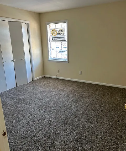 Second bedroom.