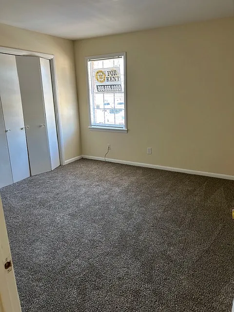 Second bedroom.