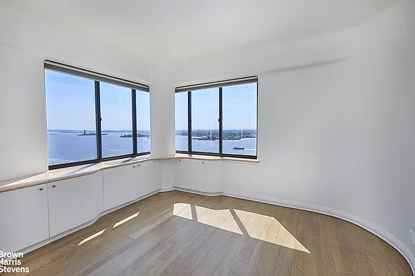 Rented by Brown Harris Stevens | media 44