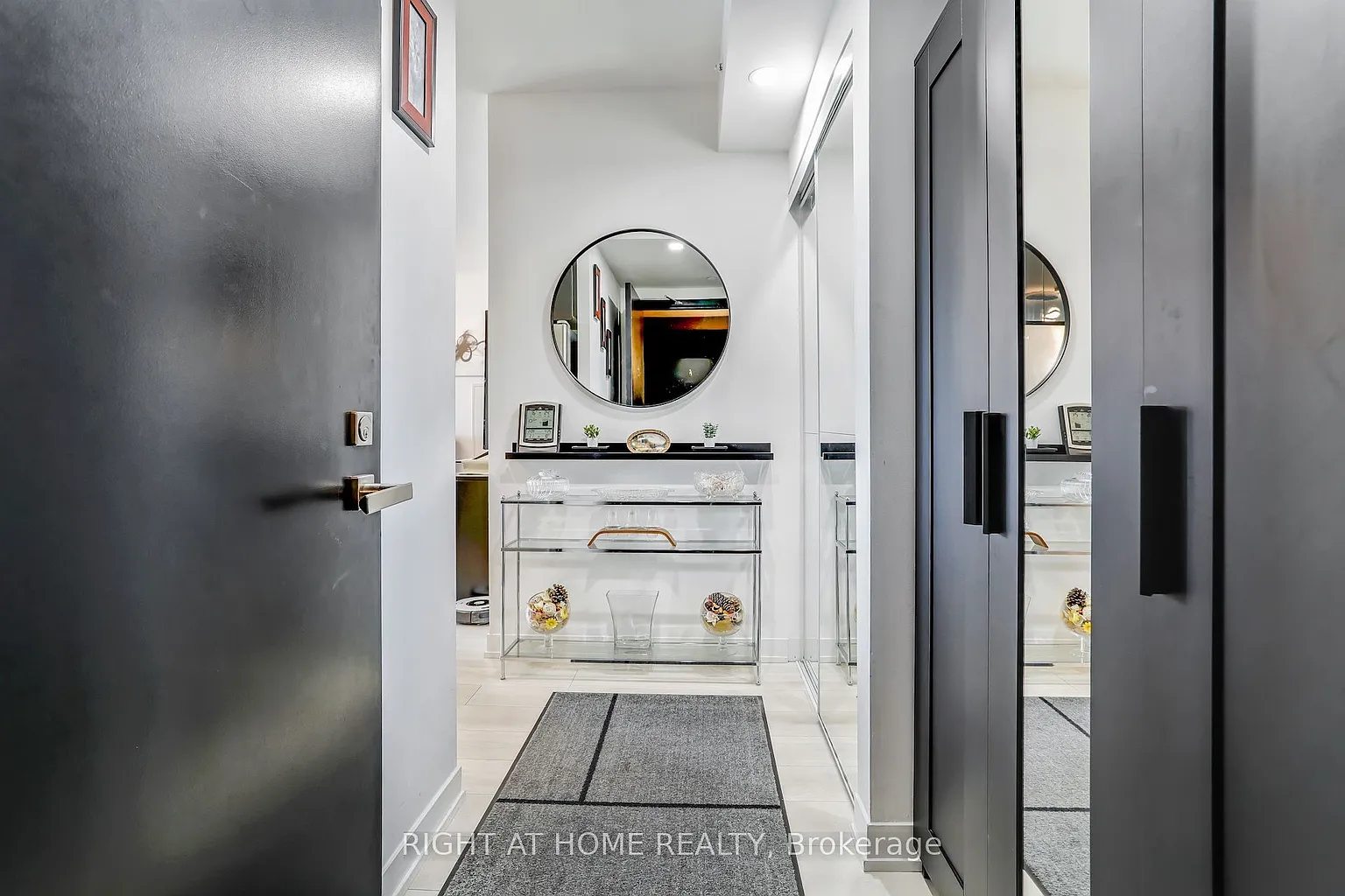 31 Tippett Rd #402 photo 1