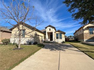 22121 Rock Wren Rd, Spicewood, TX 78669