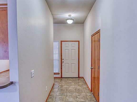 3rd image of 13309 SW 3rd St