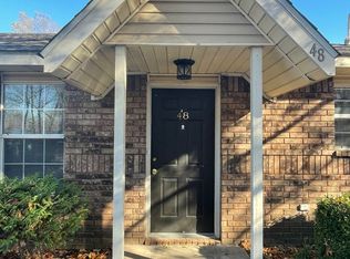 48 S Locust St, Farmington, AR 72730