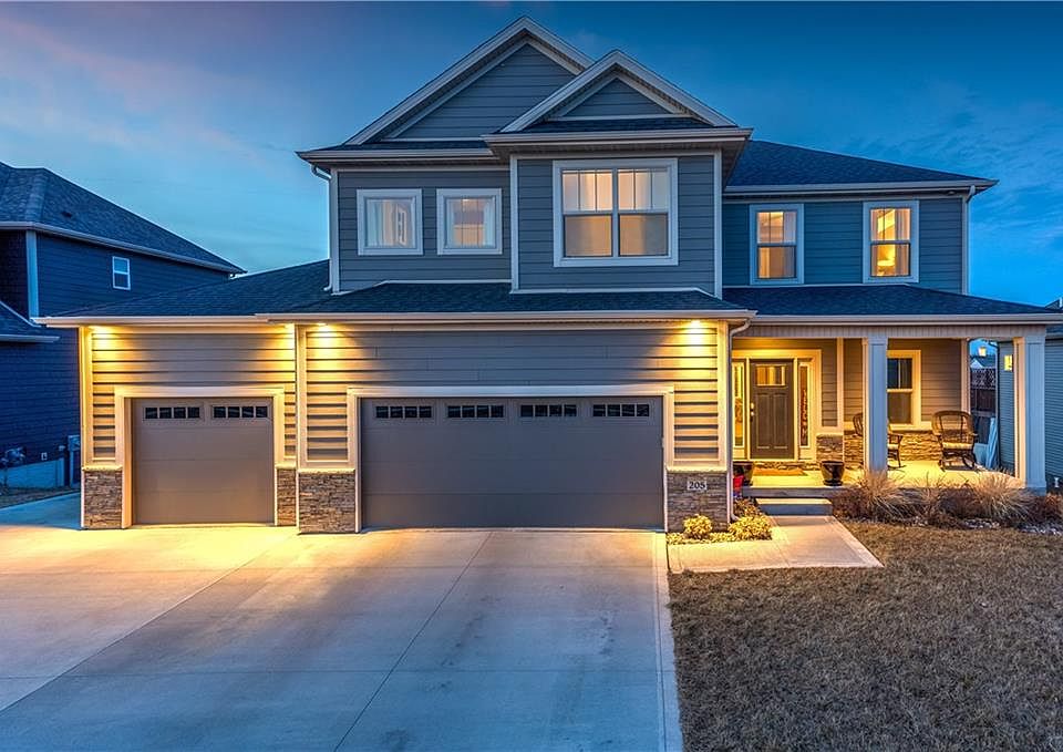 1st image of 205 NE Coyote Dr