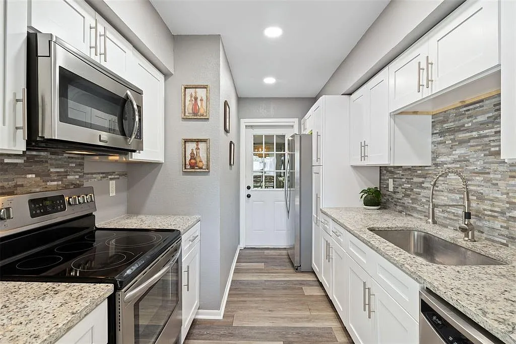 2 bed, 1.5 bath, 1104 sqft, $1,850 — Photo 4
