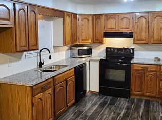 1120 S Silverdale Ct, Wichita, KS 67218