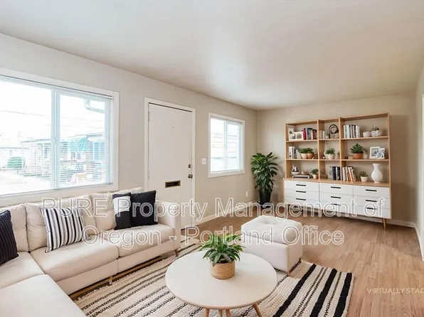 7016 N Amherst St APT 2, Portland, OR 97203