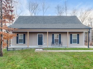 884 Hooper Rd, Charlotte, TN 37036