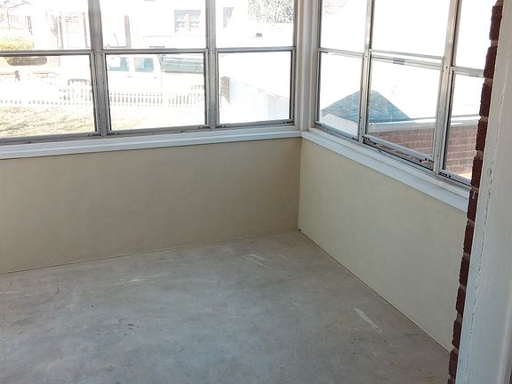 5th image of 2204 10th St NW