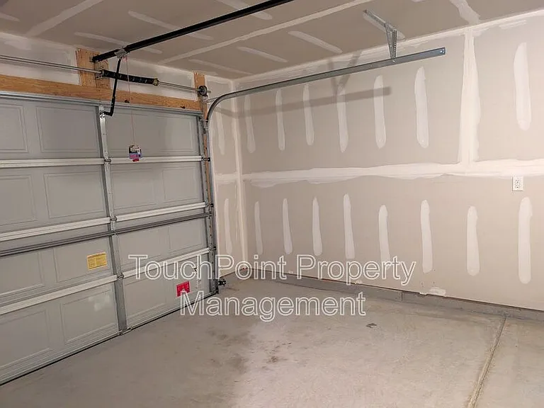 5131 Hyrule Dr — Photo 17