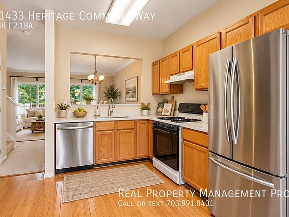 2nd image of 11433 Heritage Commons Way
