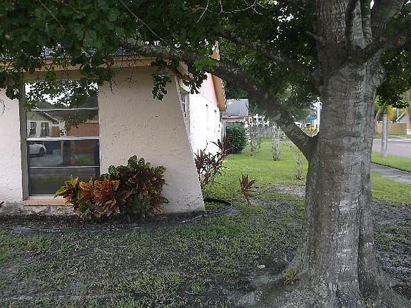 3rd image of 8909 Rocky Run Ct